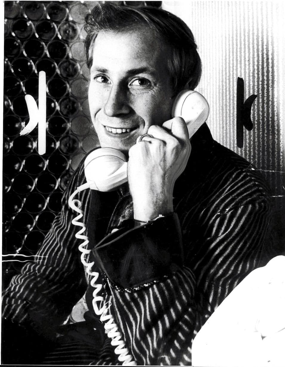 Бобби Чарльтон звонит из больницы