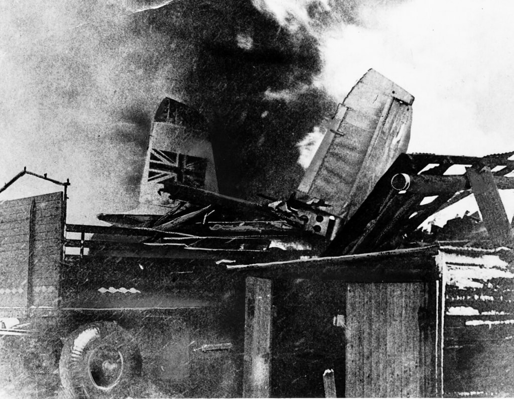 Обломки самолета