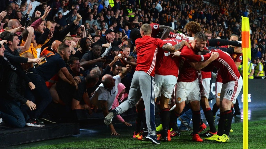 Фанаты «Манчестер Юнайтед»: разочарования, надежды и новые победы