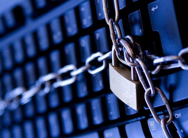 ВКонтакте. Информация для пользователей из Украины