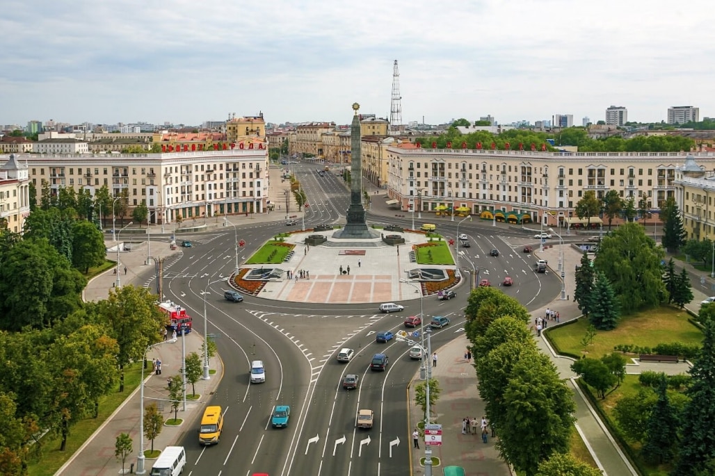 Проспект Независимости – главная транспортная артерия, под которой проходит одна из веток минского метрополитена