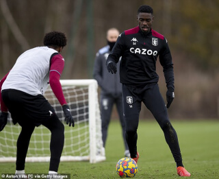«Наполи» согласовал с «Юнайтед» стоимость аренды Туанзебе