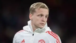 Ван де Бек заявил, что готов уйти из «Юнайтед» в январе