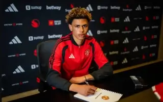 17-летний вингер Аджайи подписал первый контракт с «Юнайтед»